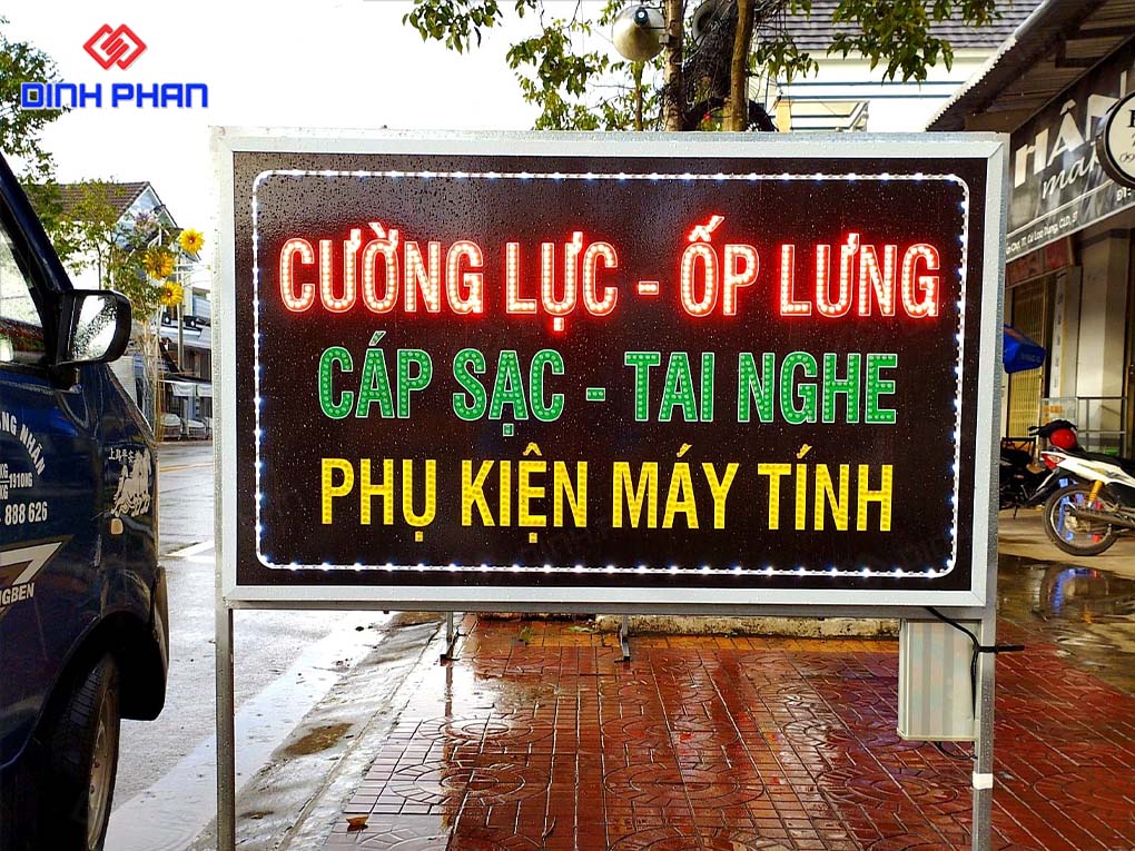 Gia Công Bảng Hiệu Đứng 2 Mặt Độc Đáo, Thu Hút