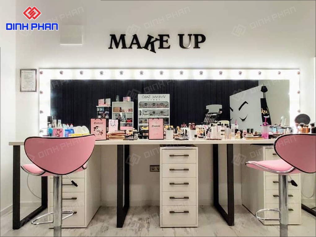 Decor Tiệm Makeup Nhỏ Hợp Xu Hướng, Tối Ưu Không Gian