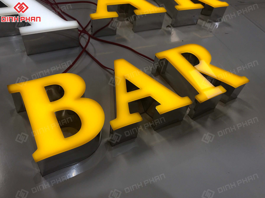 Gia Công Biển Quảng Cáo Chữ Nổi Mica Đẹp, Nhanh, Giá Rẻ Gia Công Biển Quảng Cáo Chữ Nổi Mica Đẹp, Nhanh, Giá Rẻ