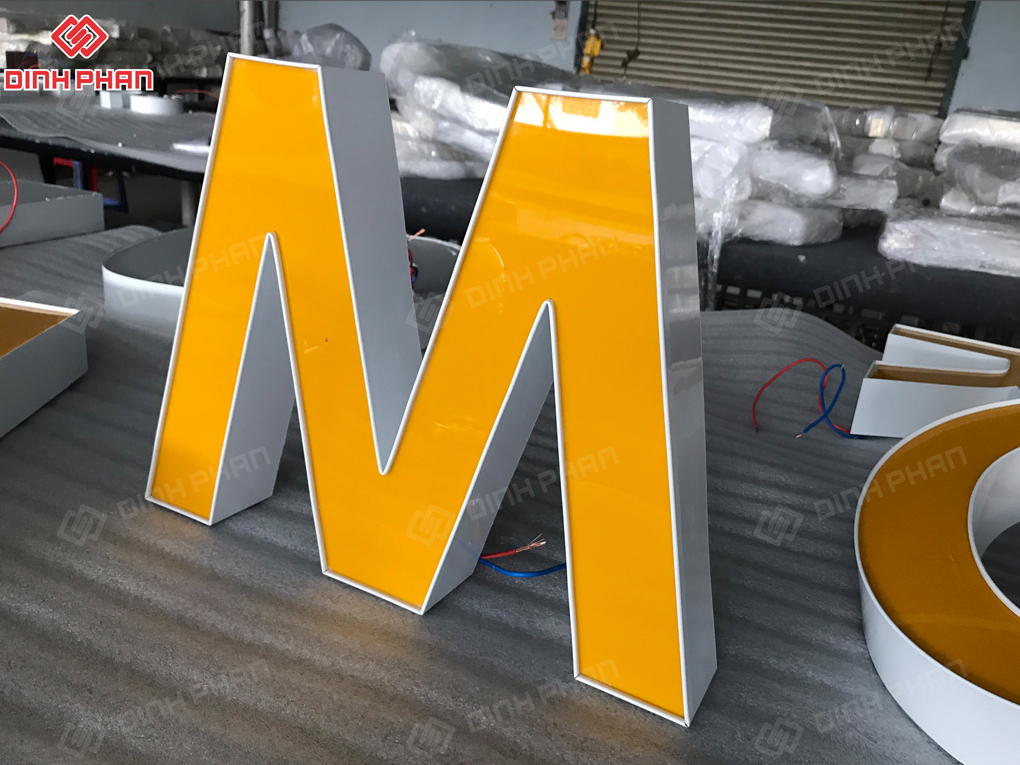 Gia Công Biển Quảng Cáo Chữ Nổi Mica Đẹp, Nhanh, Giá Rẻ Gia Công Biển Quảng Cáo Chữ Nổi Mica Đẹp, Nhanh, Giá Rẻ