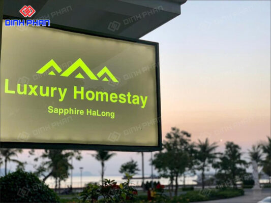20+ Mẫu Bảng Hiệu Homestay Ấn Tượng, Đẹp – Độc – Chất