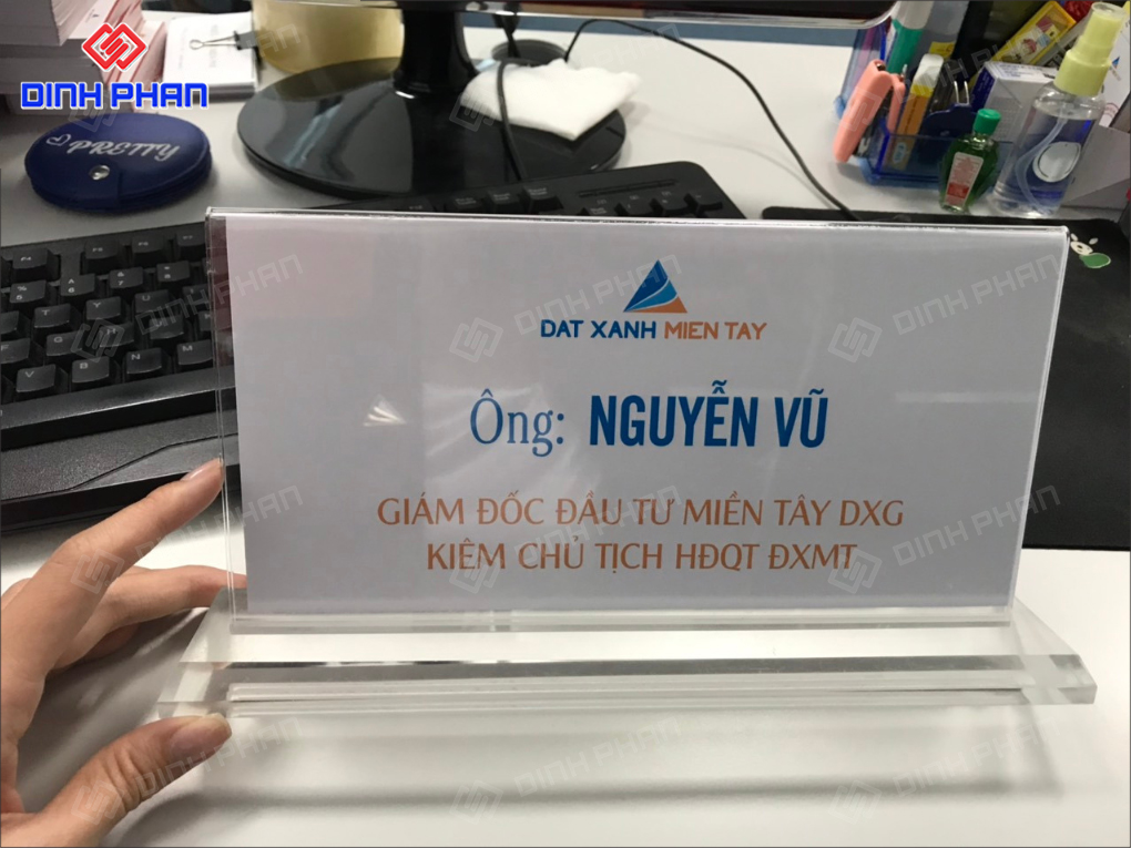 Làm Bảng Tên Để Bàn, Biển Chức Danh Chuyên Nghiệp, Giá Rẻ Làm Bảng Tên Để Bàn, Biển Chức Danh Chuyên Nghiệp, Giá Rẻ
