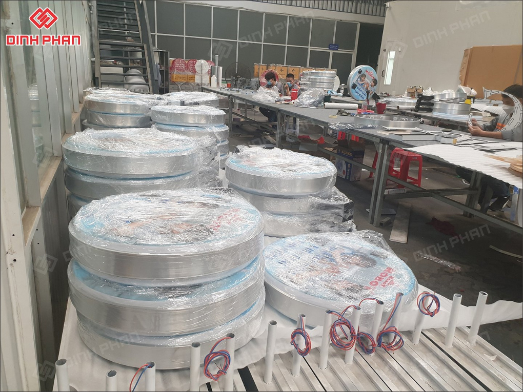 Làm Hộp Đèn Tròn Hút Nổi Siêu Sáng, Chất Lượng Làm Hộp Đèn Tròn Hút Nổi Siêu Sáng, Chất Lượng