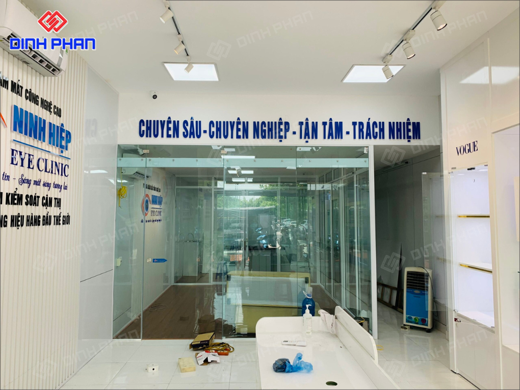 15+ Mẫu Thiết Kế Phòng Khám Mắt Chuyên Nghiệp, Hiện Đại 15+ Mẫu Thiết Kế Phòng Khám Mắt Chuyên Nghiệp, Hiện Đại
