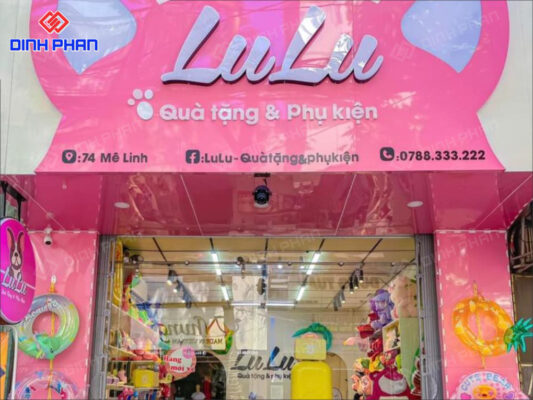 15+ Mẫu Bảng Hiệu Shop Phụ Kiện Quà Tặng Nổi Bật, Trending