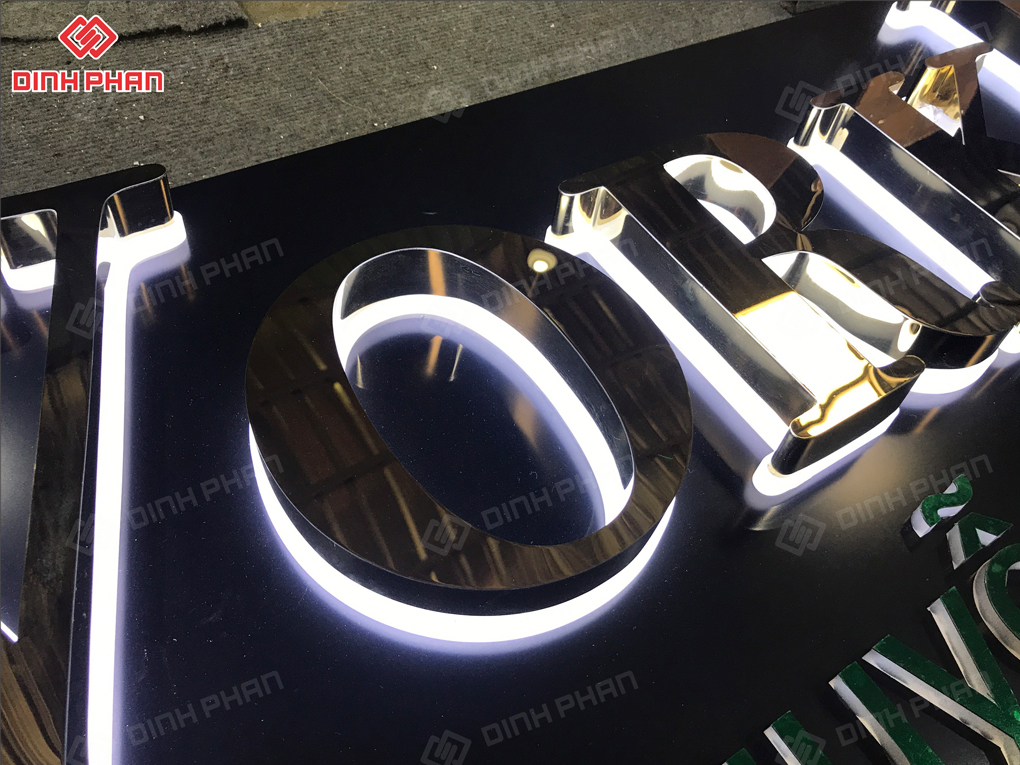 Gia Công Chữ Inox Hắt Chân Cao Cấp, Sang Trọng