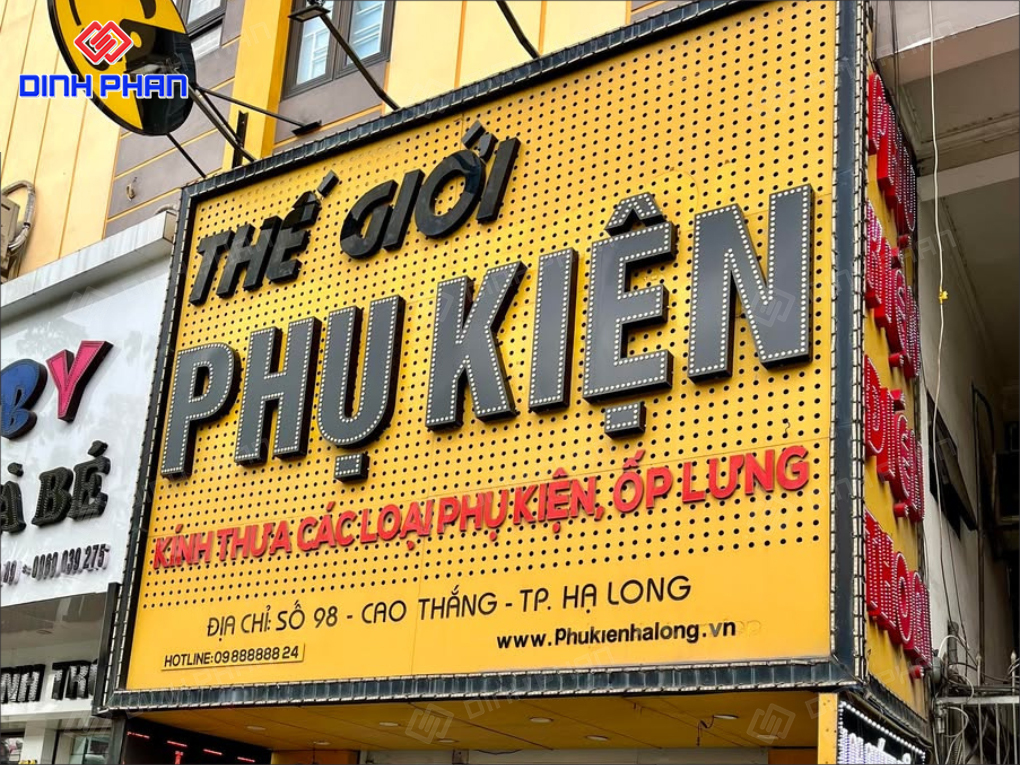 20+ Mẫu Thiết Kế Cửa Hàng Phụ Kiện Điện Thoại Ấn Tượng 20+ Mẫu Thiết Kế Cửa Hàng Phụ Kiện Điện Thoại Ấn Tượng