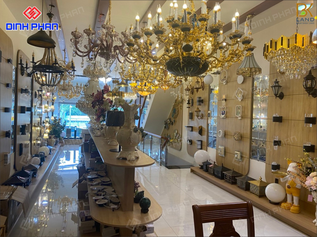 20+ Mẫu Thiết Kế Showroom Đèn Trang Trí Xu Hướng, Luxury 20+ Mẫu Thiết Kế Showroom Đèn Trang Trí Xu Hướng, Luxury