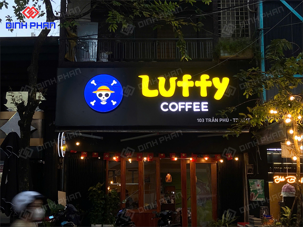 làm bảng hiệu quán cafe Luffy tại Đắk Lắk