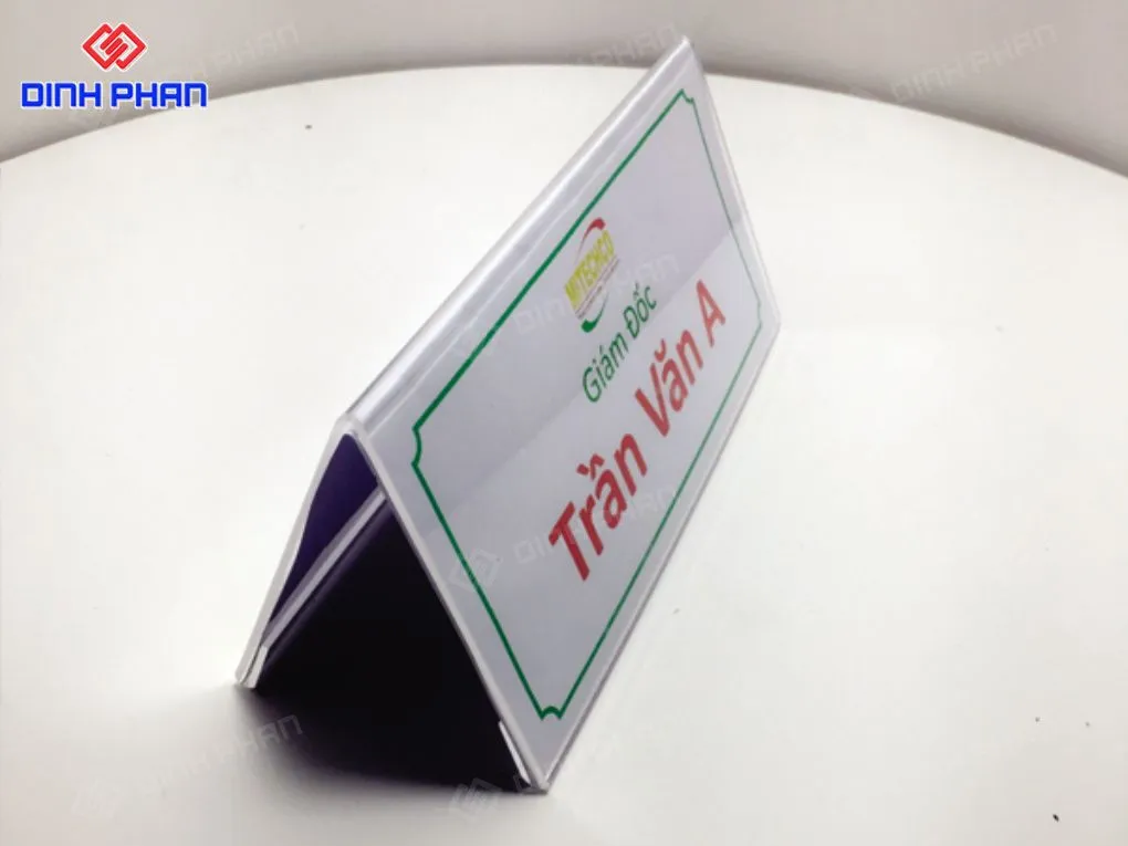 Bảng tên để bàn