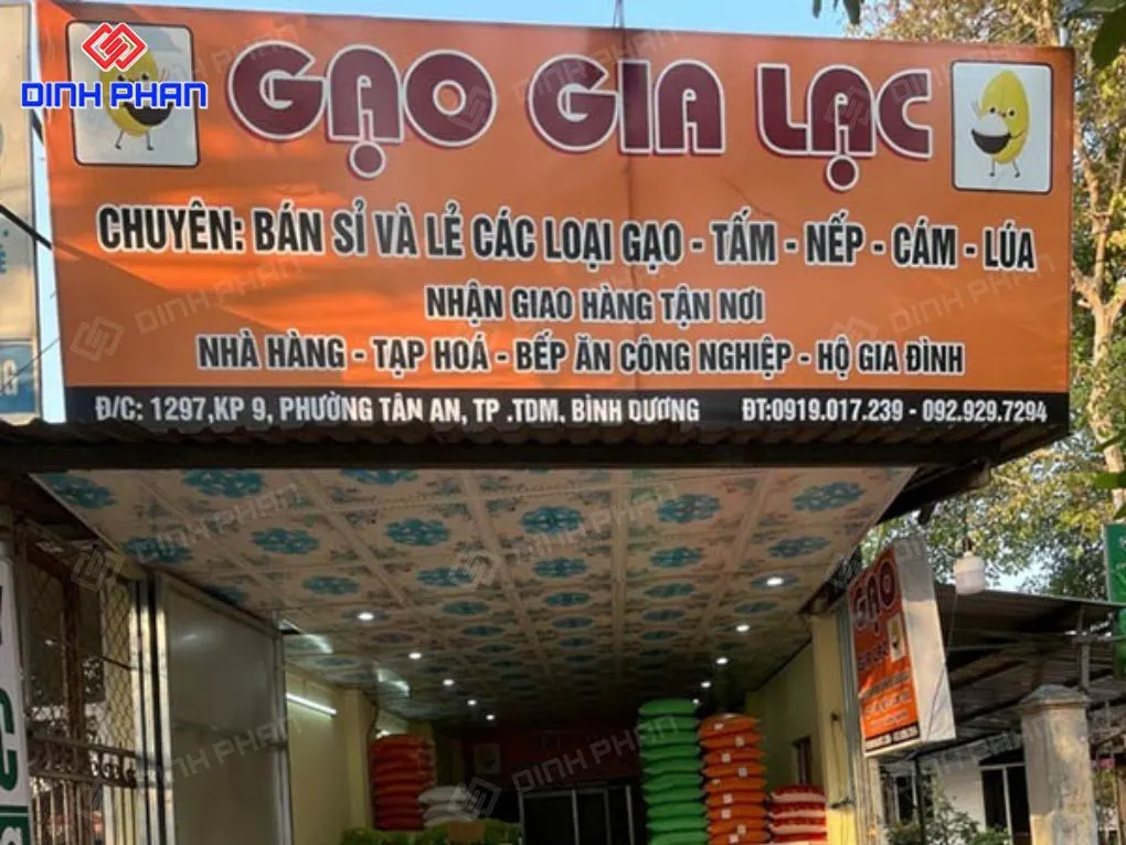Bảng hiệu đại lý gạo
