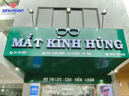 Bảng hiệu kính mắt