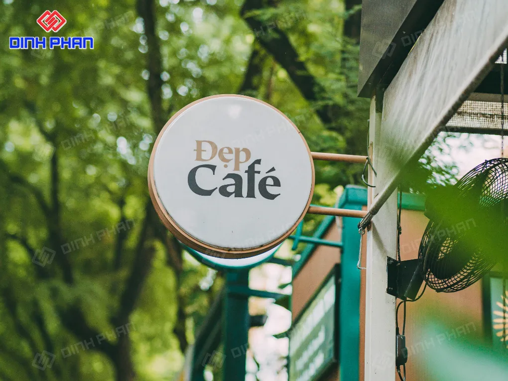 Biển vẫy cafe là gì? Cách chọn biển đẹp, nổi bật cho quán