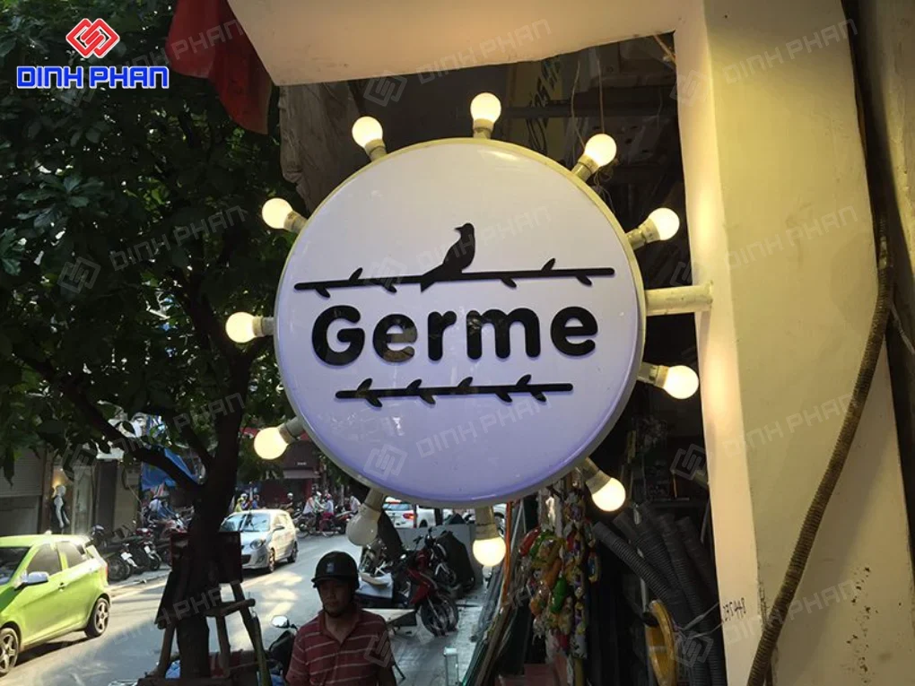 Cách chọn biển vẫy quán cafe vừa đẹp vừa tiết kiệm chi phí tối đa