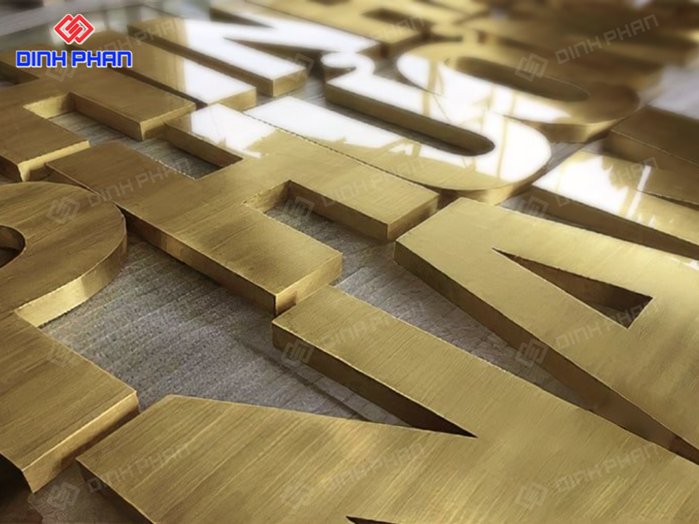 gia cong chu inox vang xuoc 10