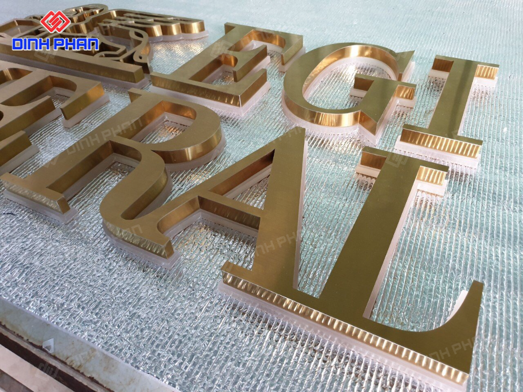 gia cong chu inox vang xuoc 8