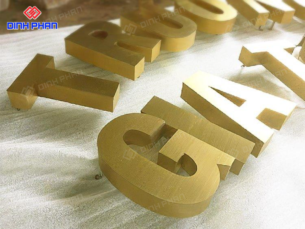 gia cong chu inox vang xuoc 9