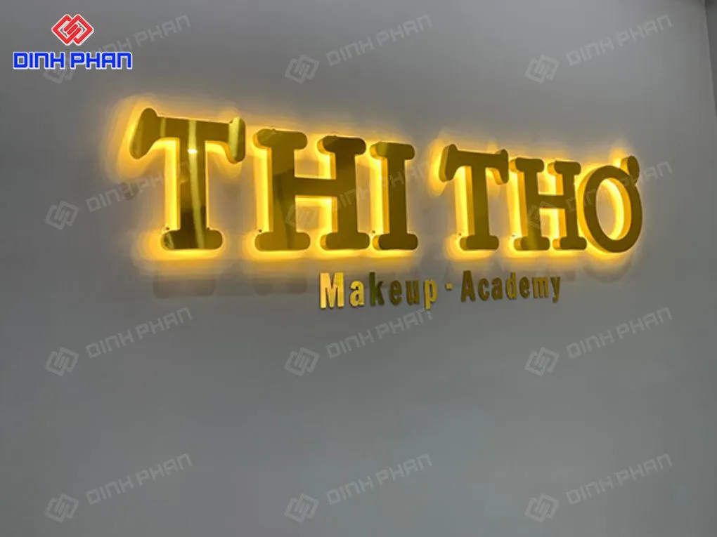 Làm chữ inox hắt chân