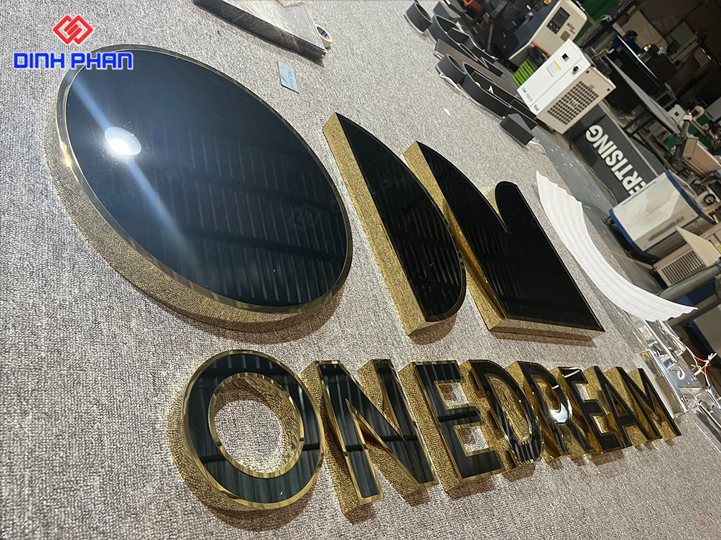 lam chu inox vang guong 2