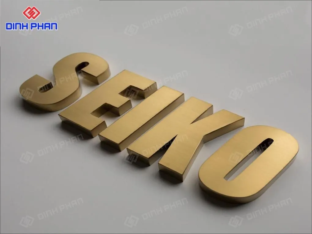 Làm chữ inox vàng xước 