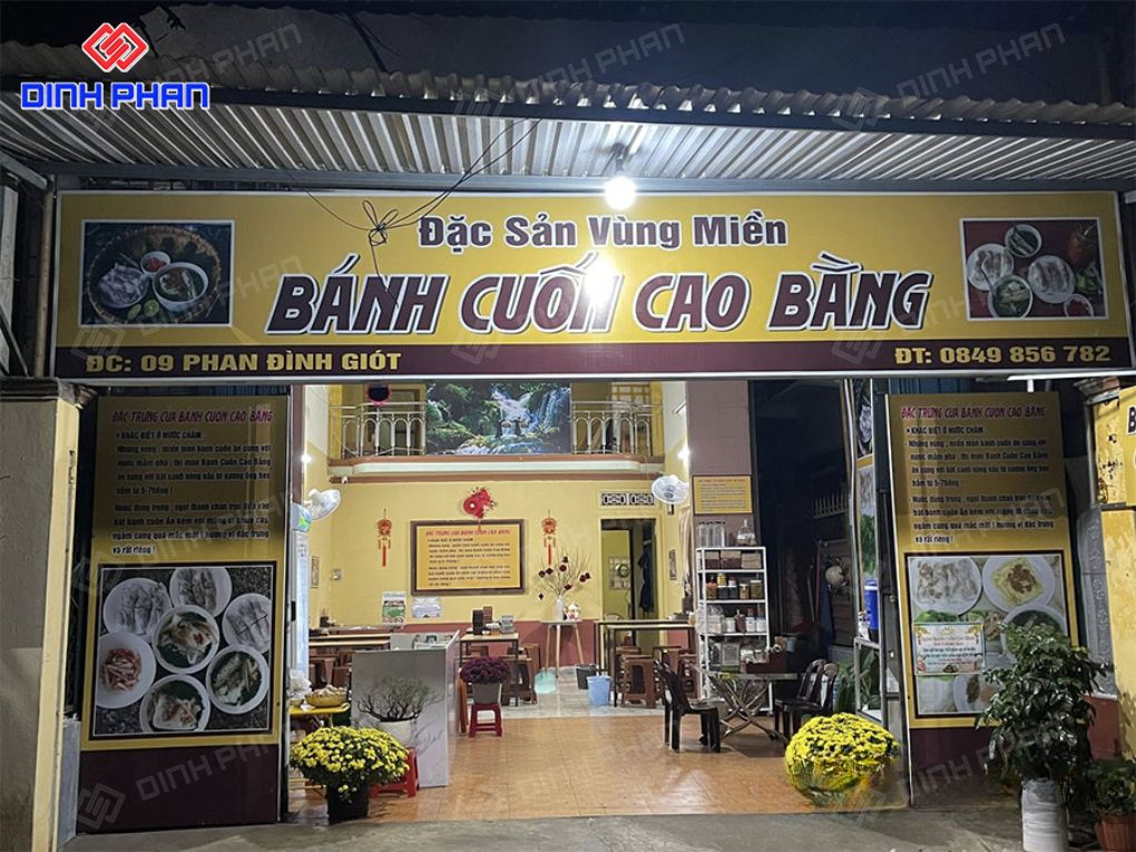Bảng hiệu quán bánh cuốn