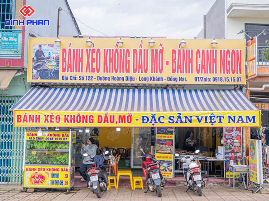 Bảng hiệu tiệm bánh xèo