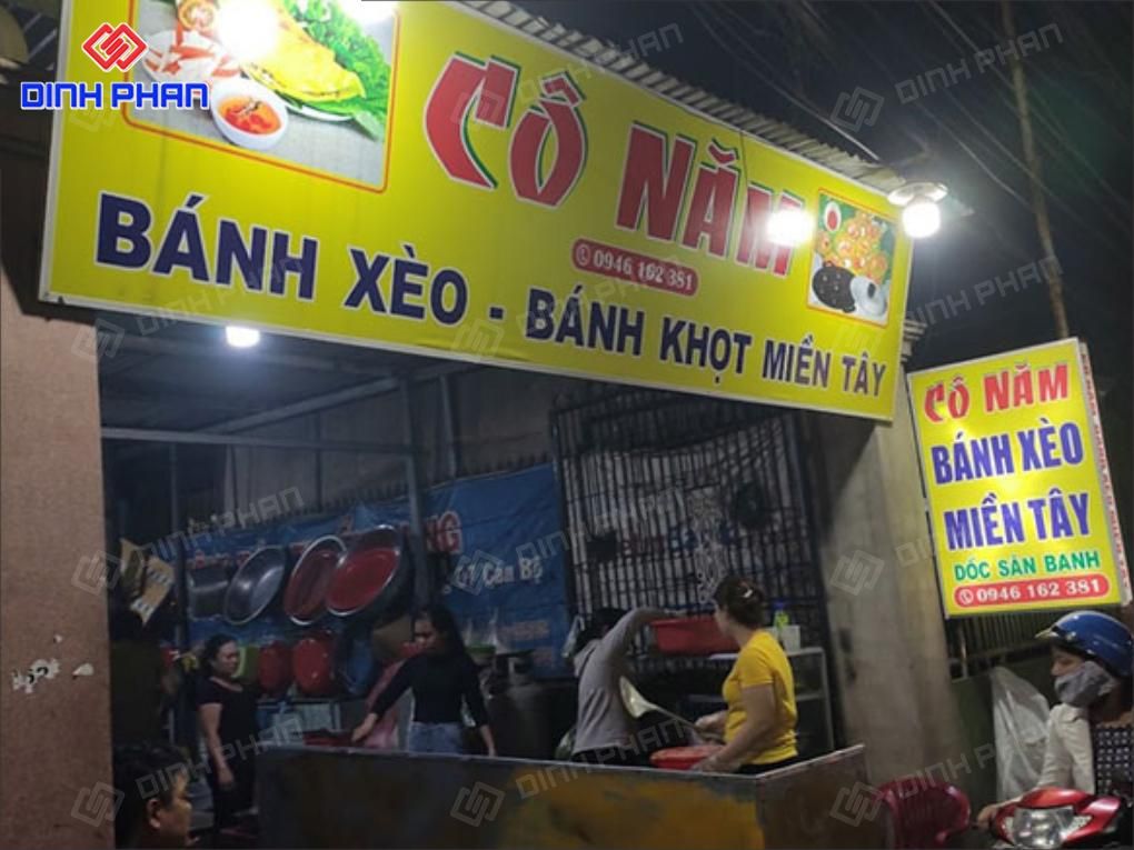 Bảng hiệu tiệm bánh xèo
