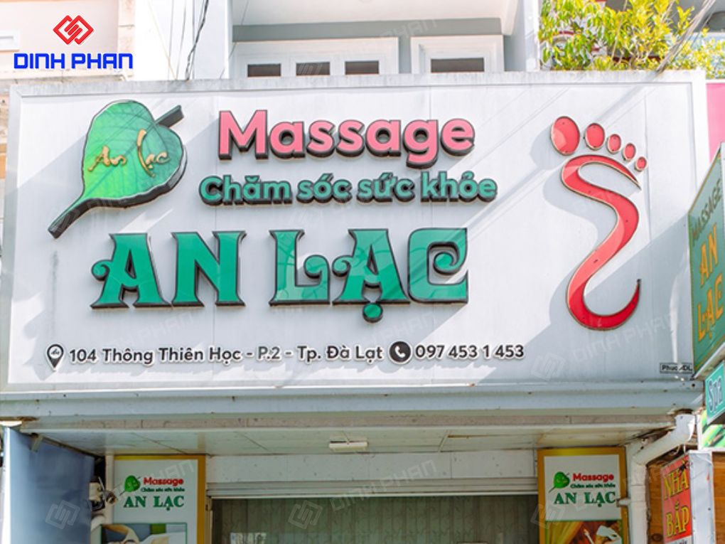 Bảng hiệu tiệm massage