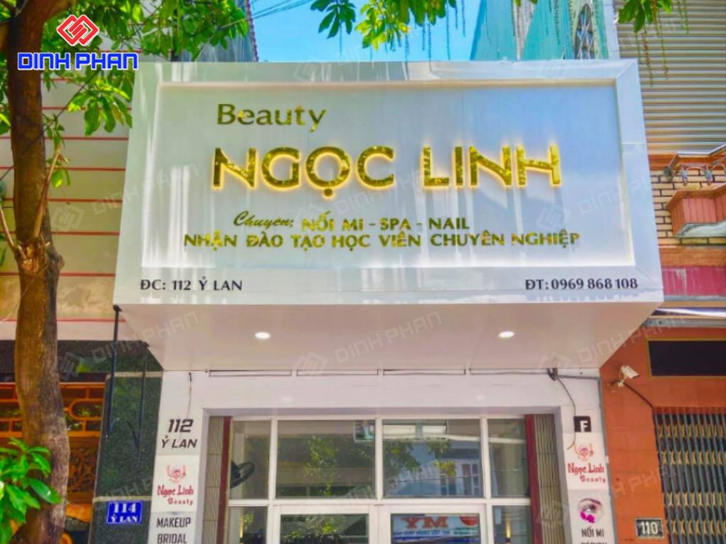 Bảng hiệu tiệm nối mi 
