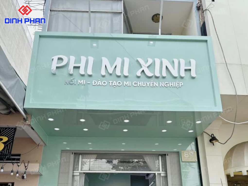 Bảng hiệu tiệm nối mi 