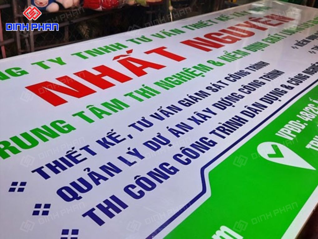 Làm bảng hiệu alu dán decal
