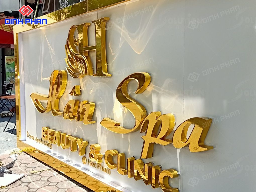 Làm bảng hiệu chữ nổi đèn LED