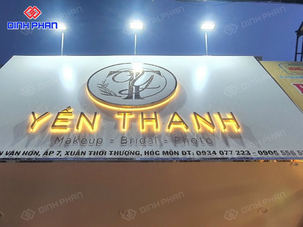 Làm bảng hiệu chữ nổi đèn LED