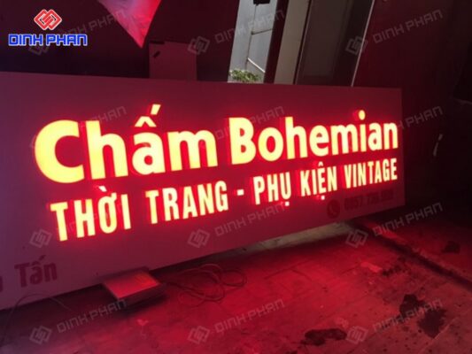 Làm chữ nổi mica đèn LED 