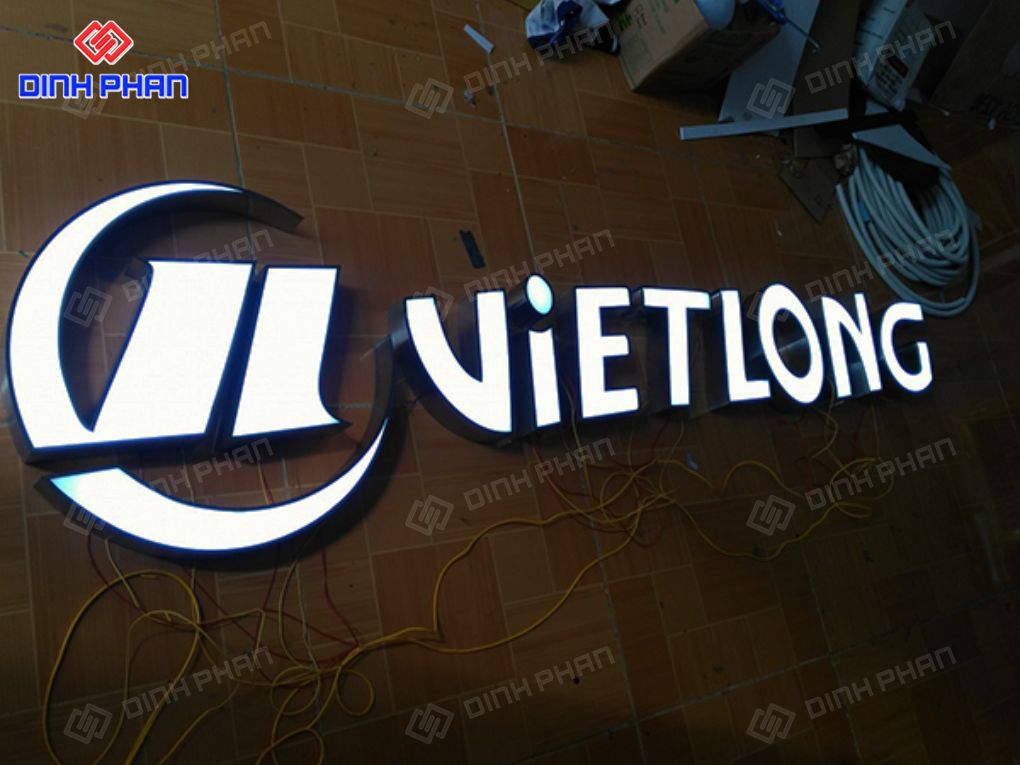 Làm chữ nổi mica đèn LED 