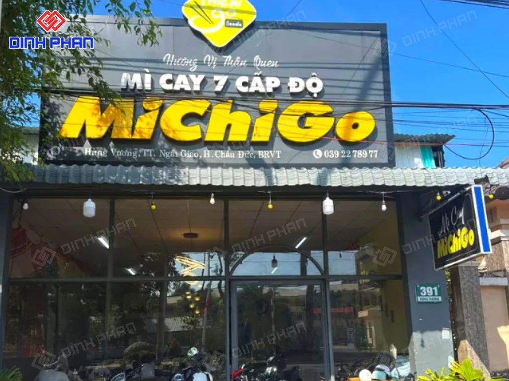 50+ mẫu bảng hiệu quán mì cay đẹp, thu hút Bảng hiệu quán mì cay