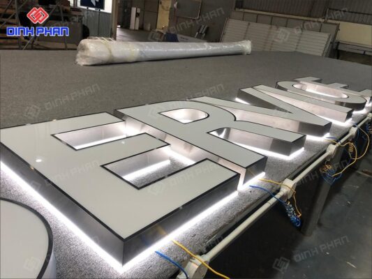 Chữ inox trắng