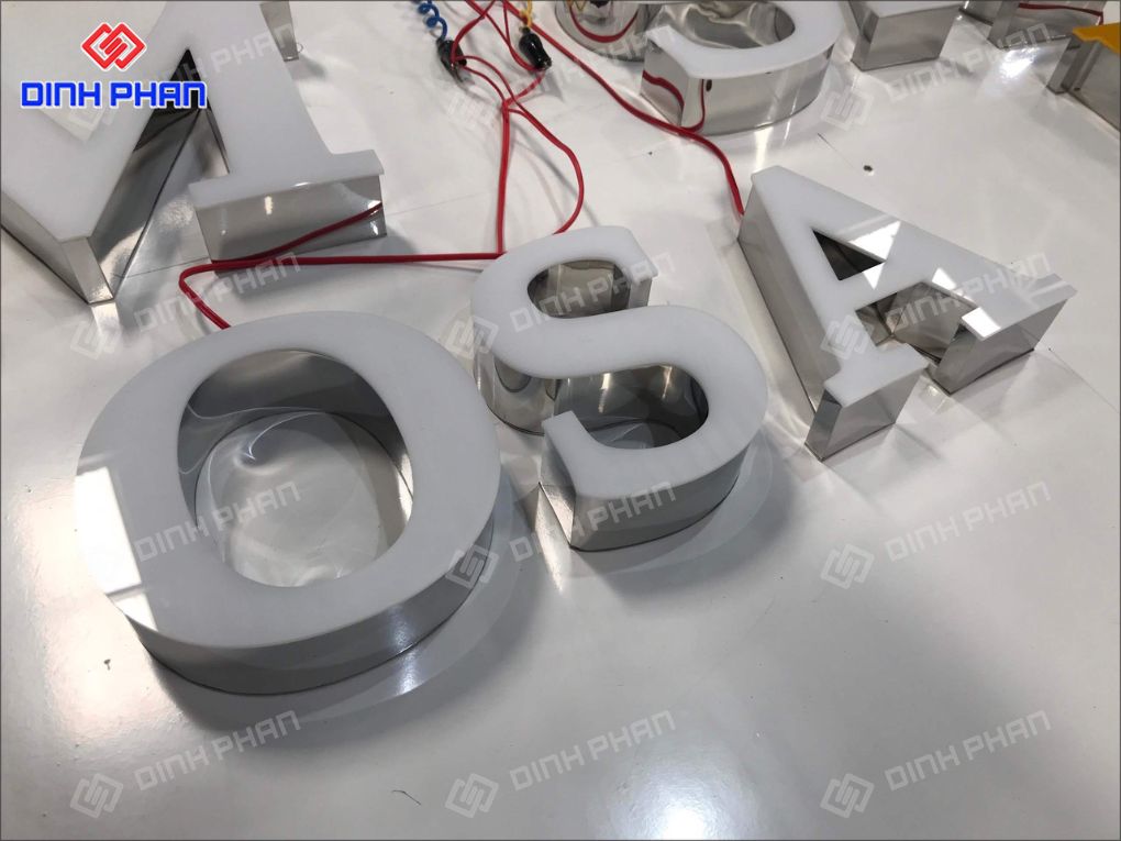 Chữ inox trắng