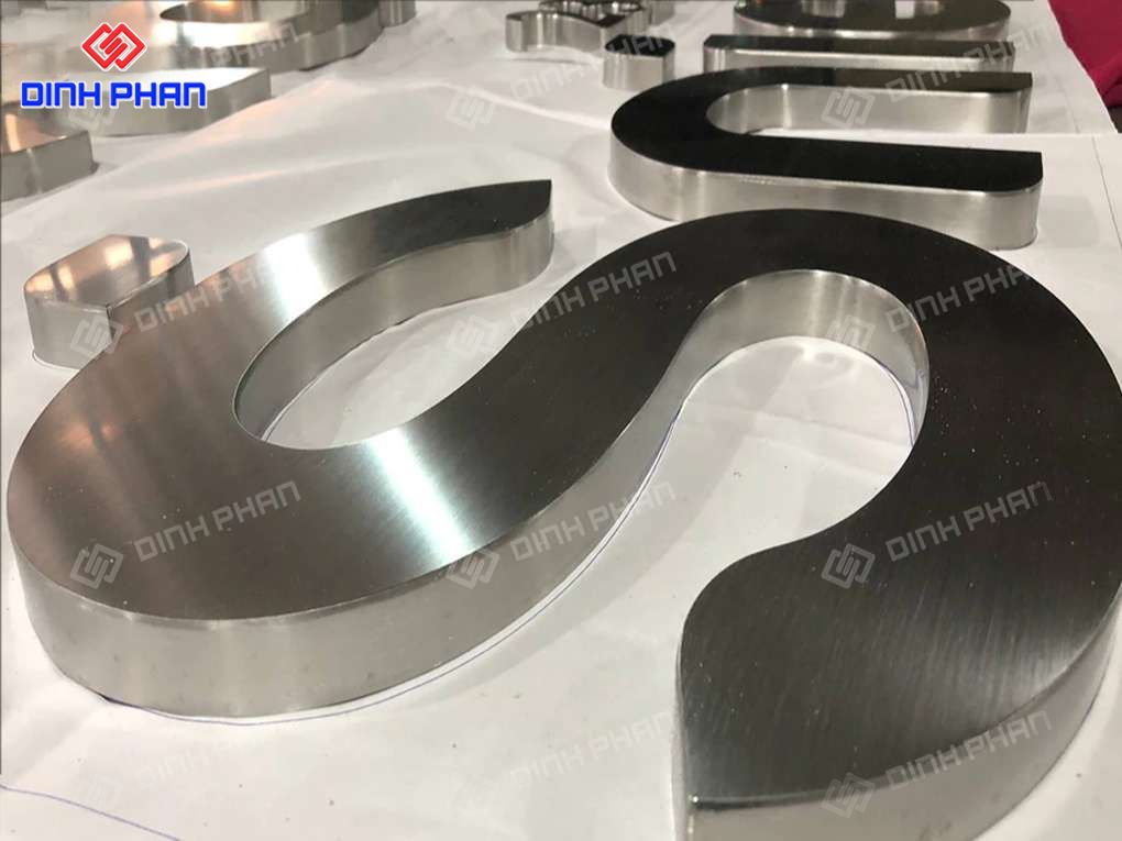 Chữ inox trắng