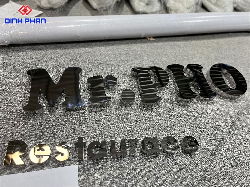 Chữ inox trắng gương