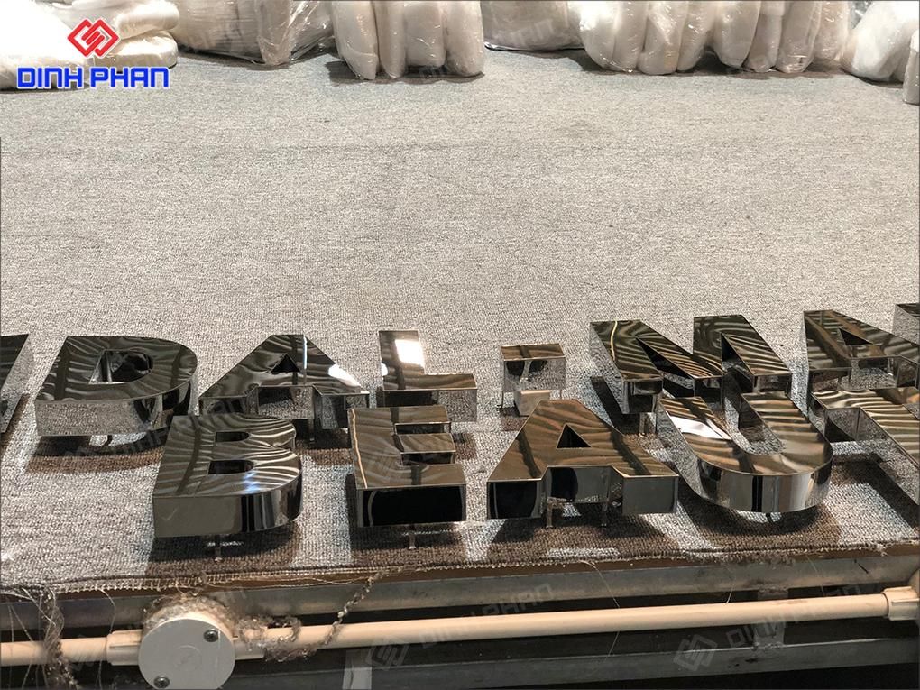 Chữ inox trắng gương