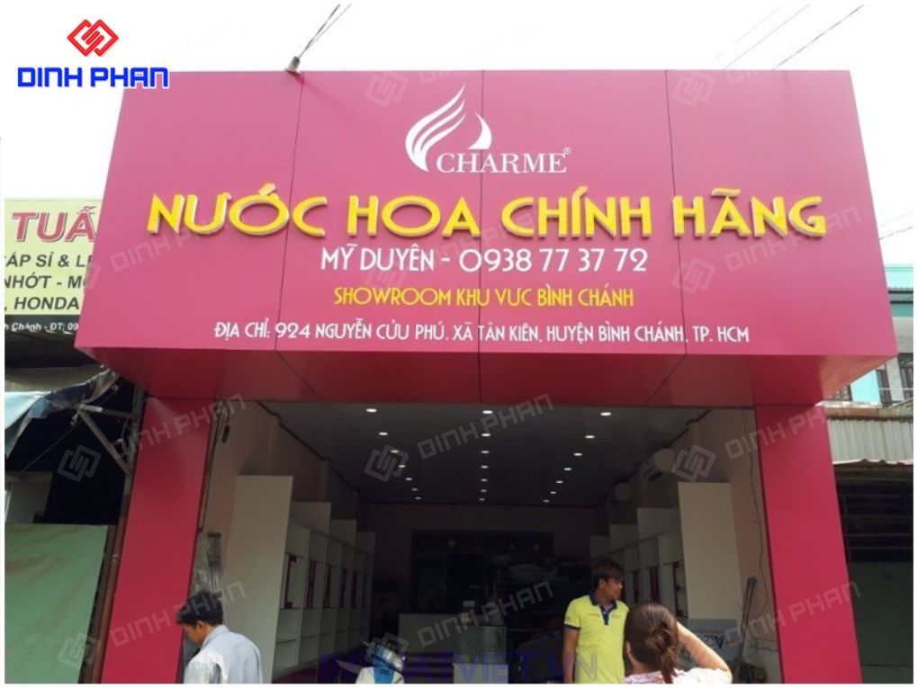 Top đơn vị làm bảng hiệu mica chất lượng hiện nay Làm bảng hiệu mica