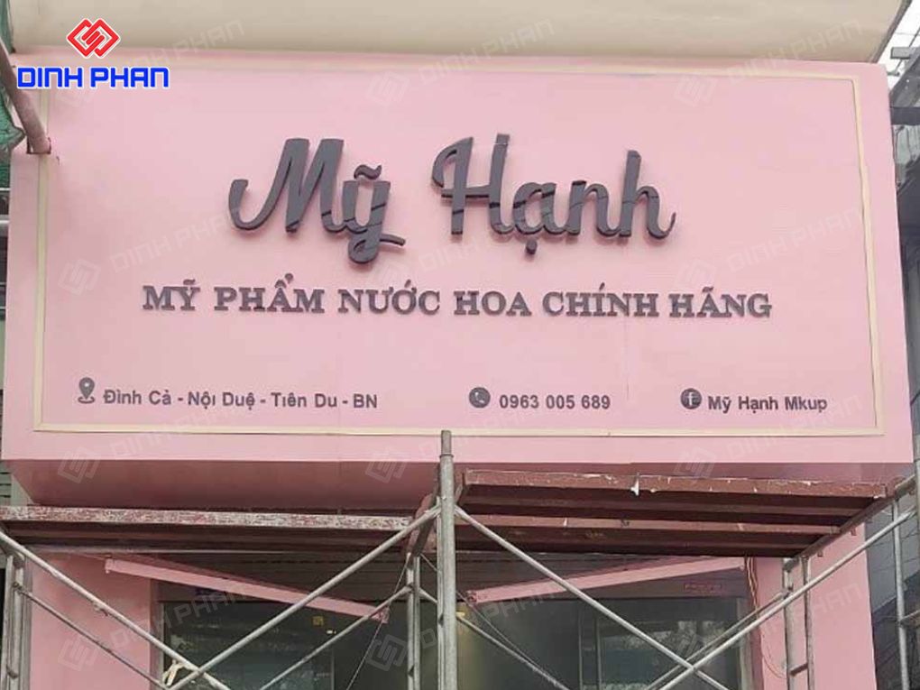 Làm bảng hiệu mỹ phẩm BMT đẹp, giá rẻ Làm bảng hiệu mỹ phẩm