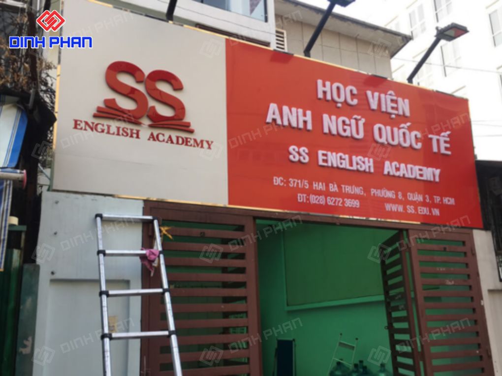 Làm bảng hiệu trung tâm ngoại ngữ