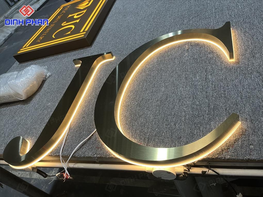 Chu inox co den 6 Chữ inox có đèn