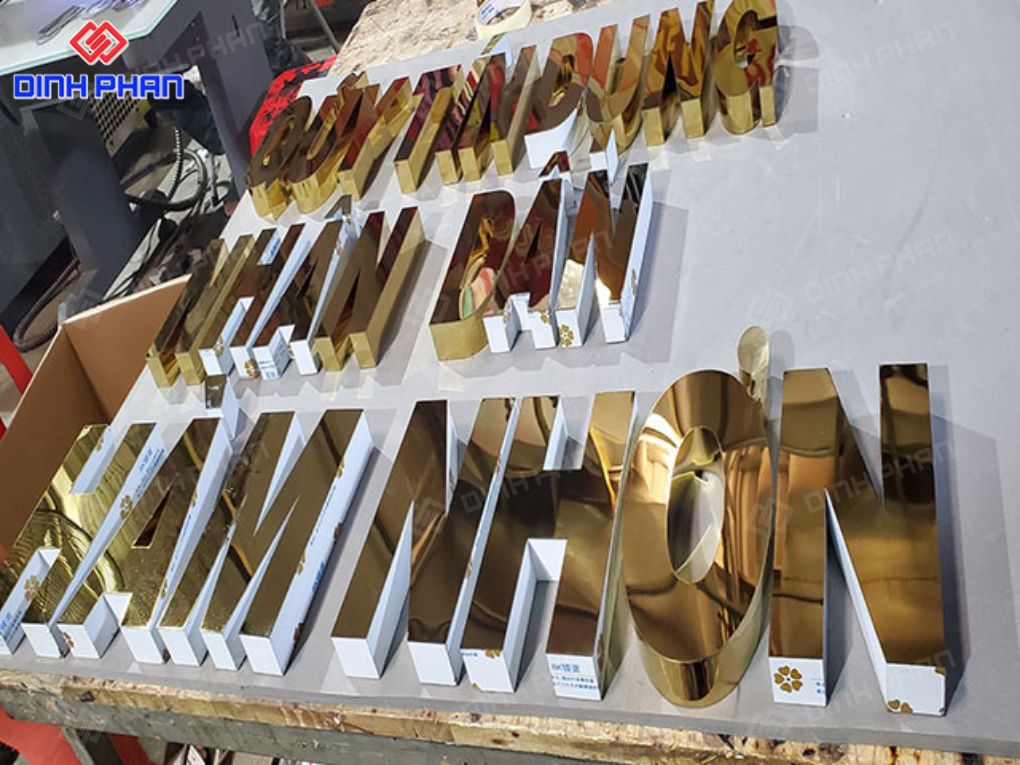 Chữ inox vàng bóng