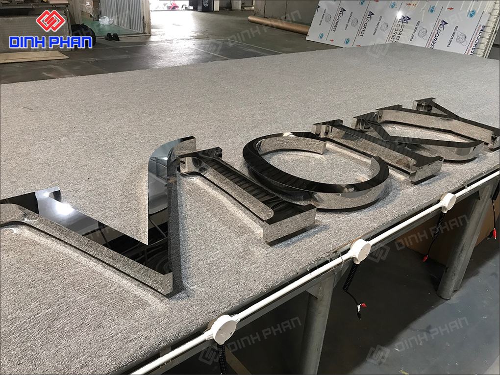 Chữ inox trắng 