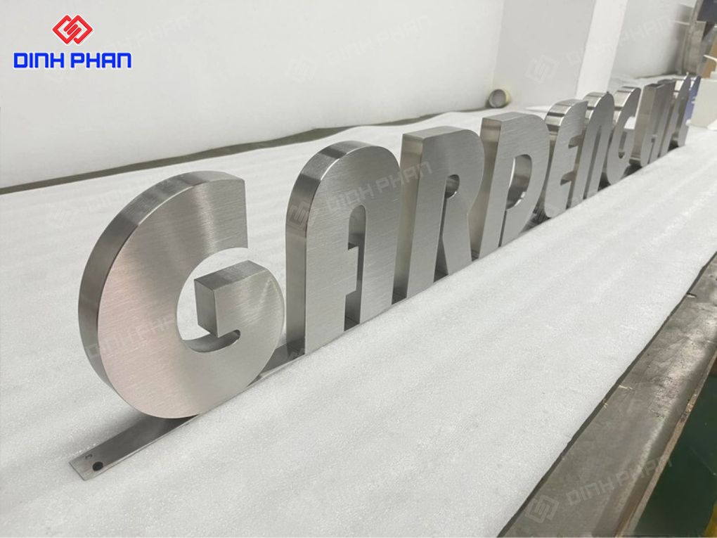 Chữ inox trắng mờ 