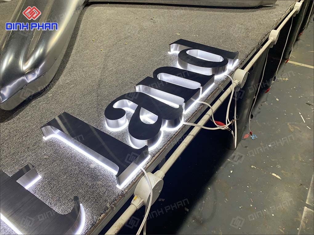 Chữ inox trắng mờ 