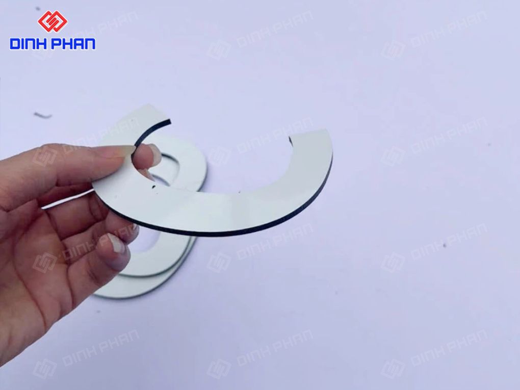 Chữ alu trắng 